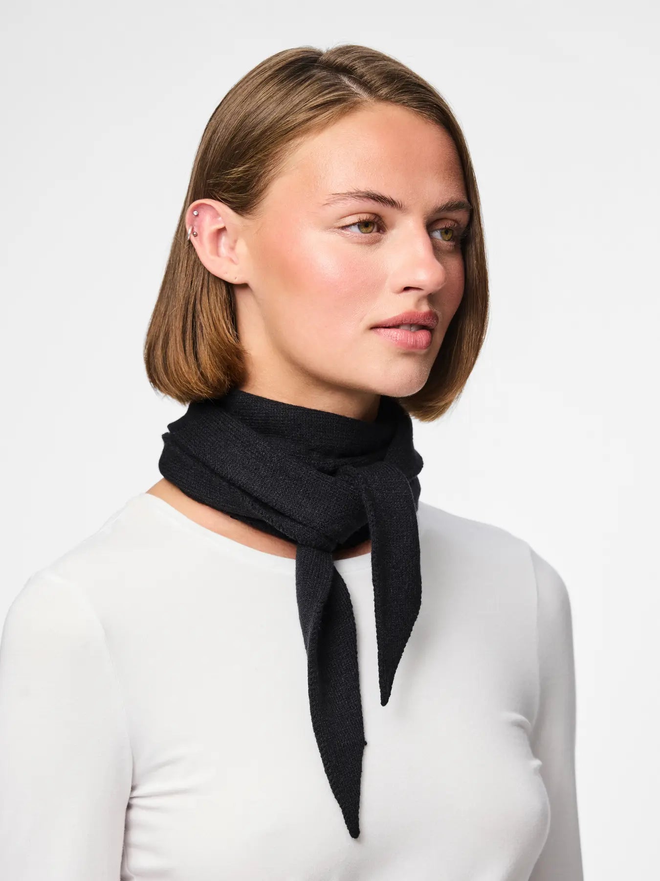 Komma Triangle Scarf